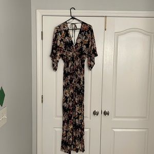 Love stitch maxi dress. NWT. Navy black ground with floral print.